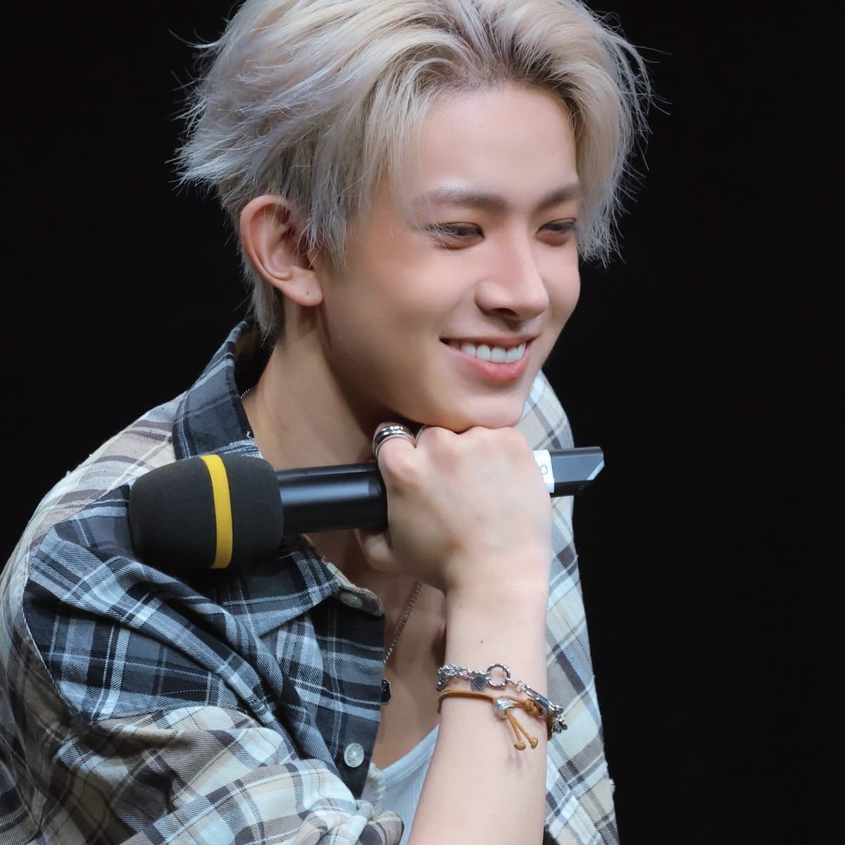 羲承的最新照片