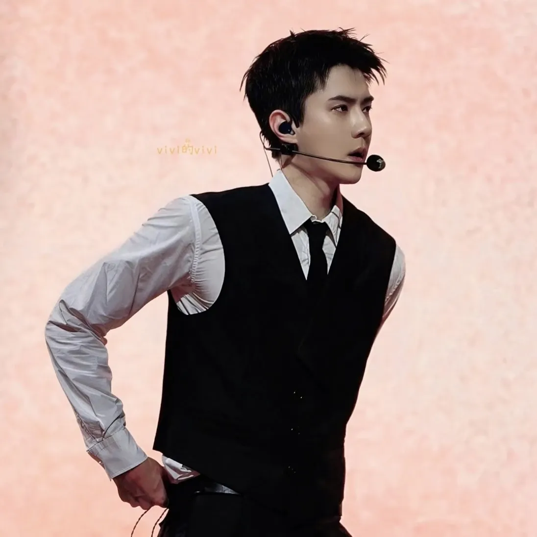 세훈 (EXO)의 비하인드 컷
