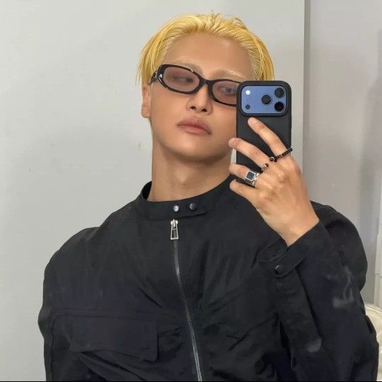 에이티즈 최근 활동샷