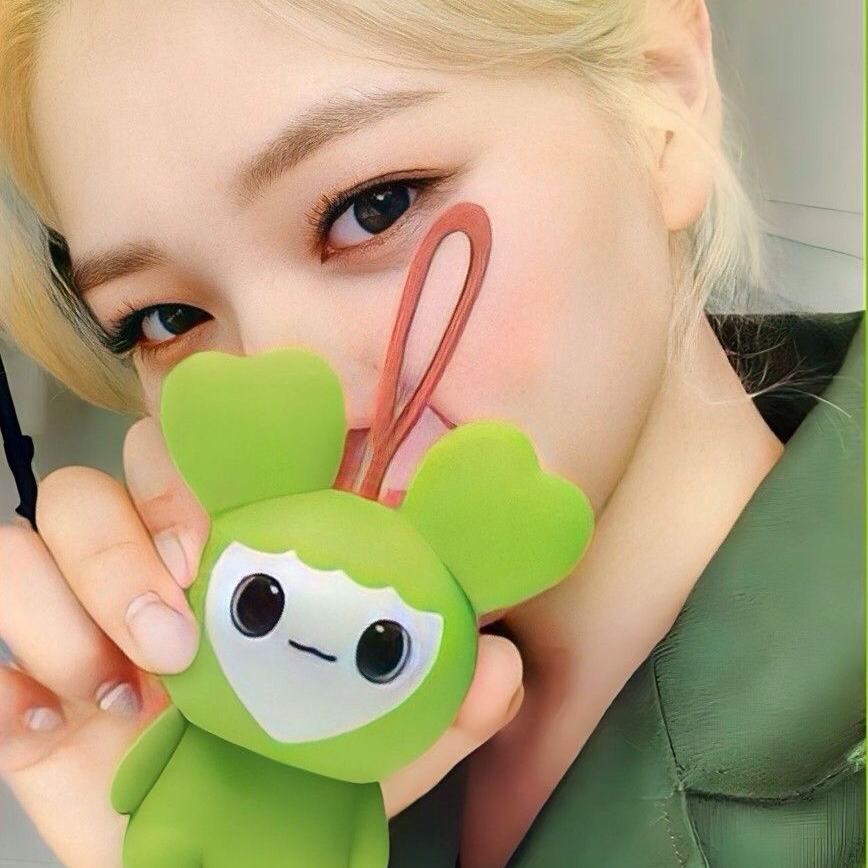 ジョンヨン (TWICE)の最近の活動写真