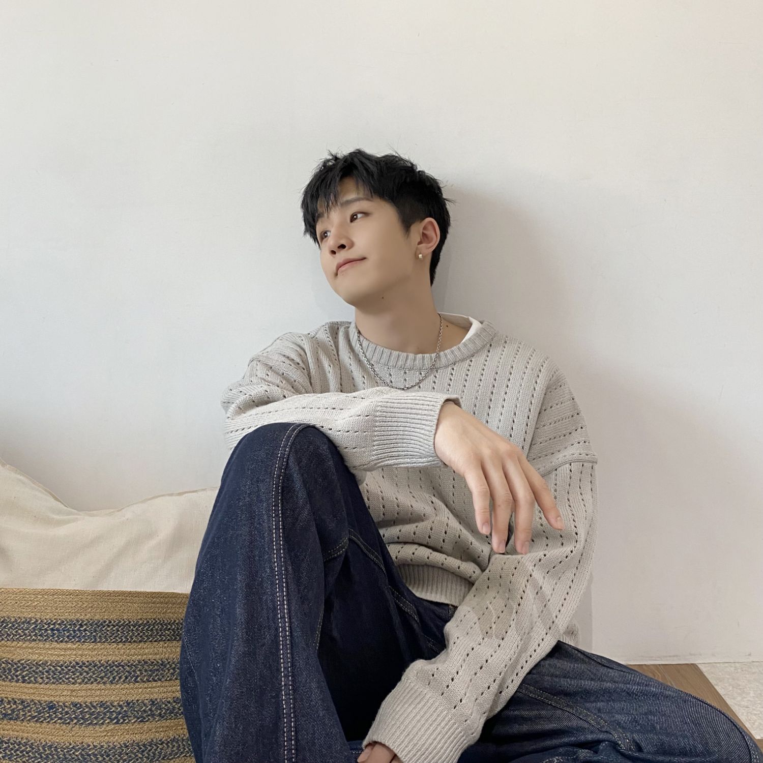 Behind-the-scenes cut of Jinjin (ASTRO)