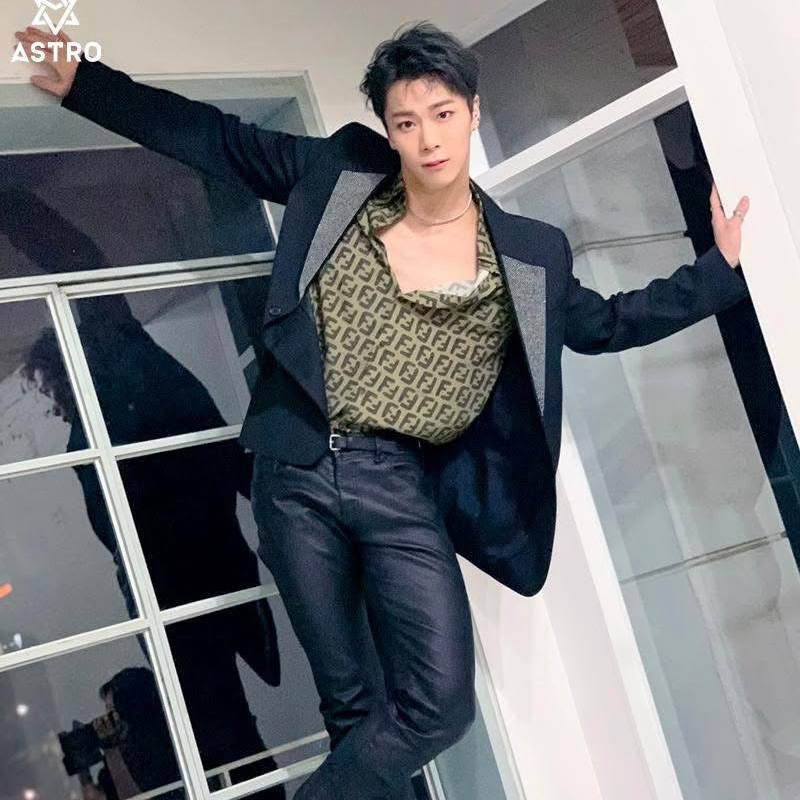 아스트로의 비하인드 컷