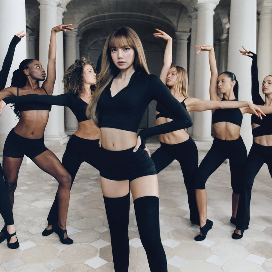 리사 (BLACKPINK)의 비하인드 컷