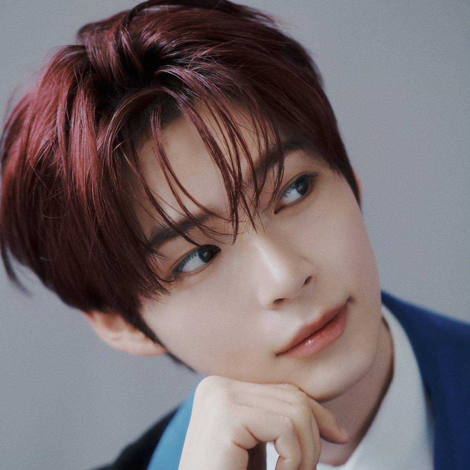 성한빈 (제로베이스원)의 최신 사진