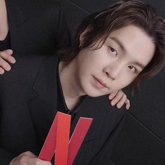 Latest photo of SUGA (BTS)