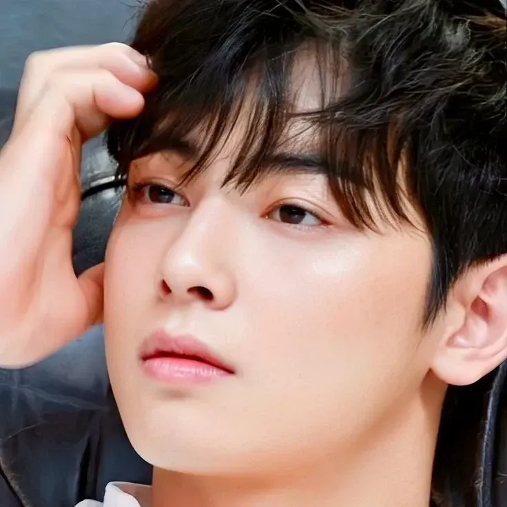 Behind-the-scenes cut of Eunwoo (ASTRO)