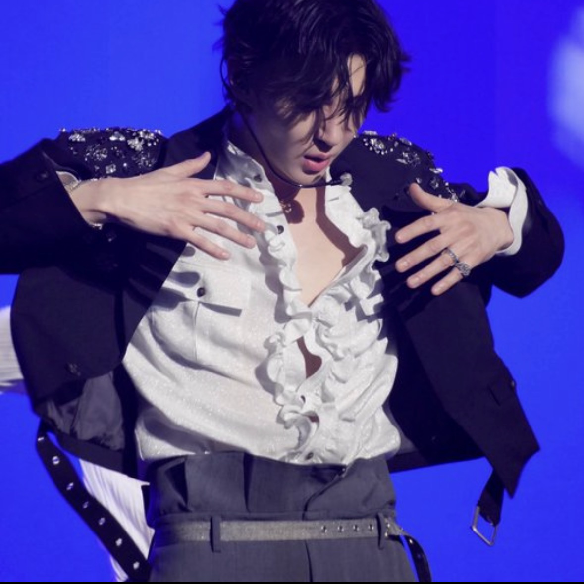 Konten idola populer yang trending di komunitas