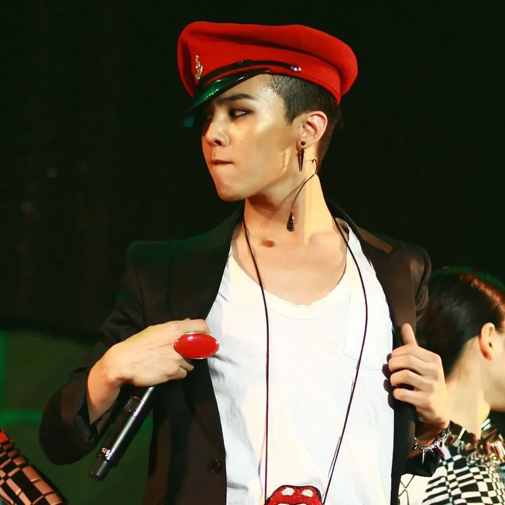 Recent activity shot of G-DRAGON (BIGBANG)
