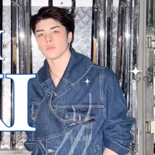 Recent activity shot of Maki (&TEAM)