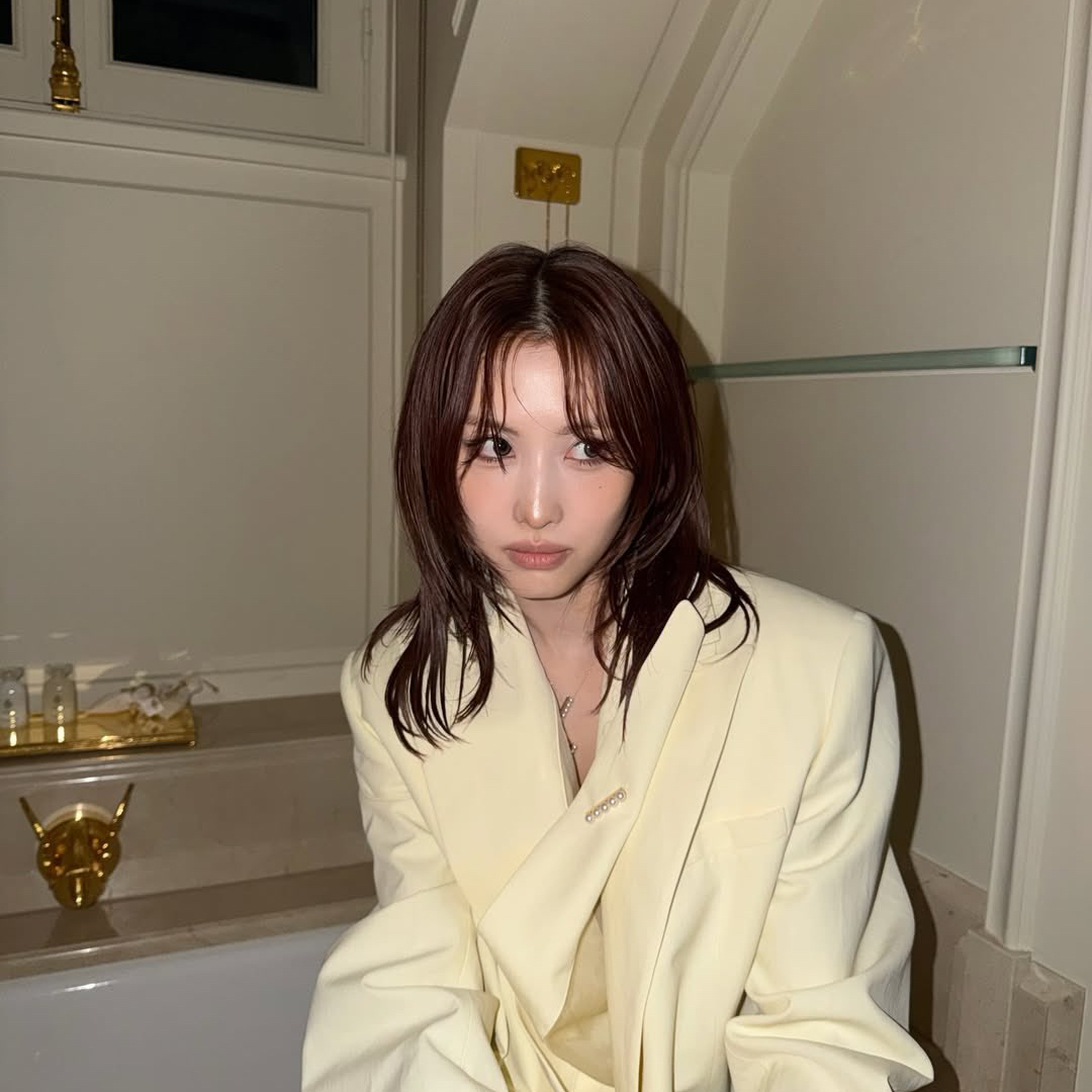 모모 (TWICE)의 최신 사진