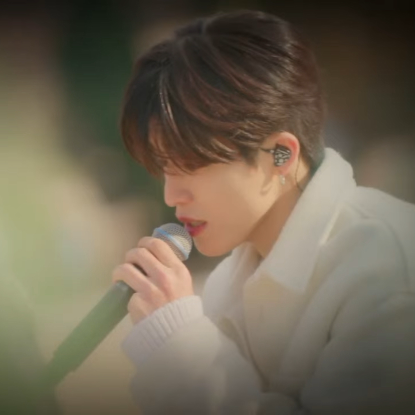 Latest photo of Park Jeongwoo (TREASURE)