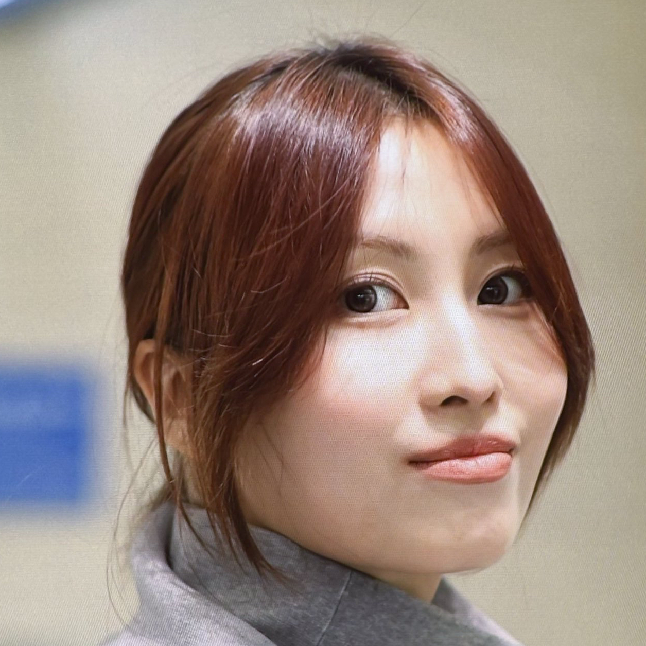 모모 (TWICE)의 비하인드 컷