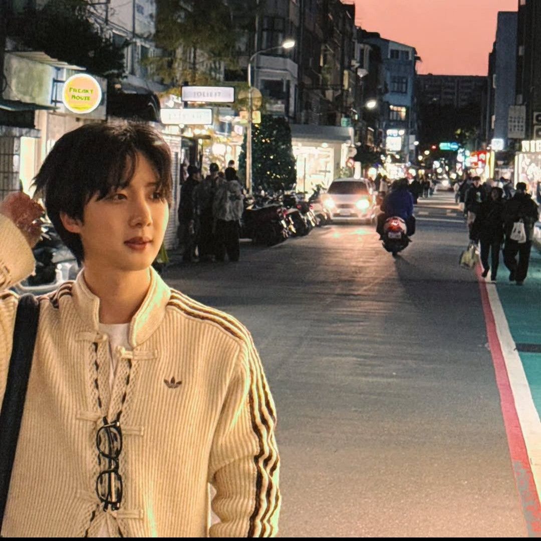 Latest photo of Hui (PENTAGON)