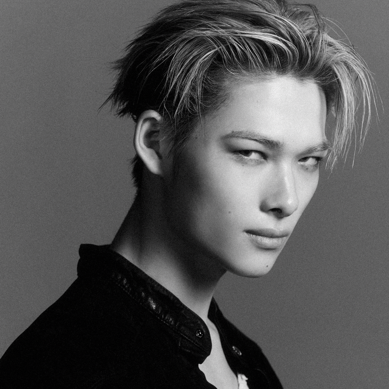 Foto aktivitas terbaru NI-KI (ENHYPEN)