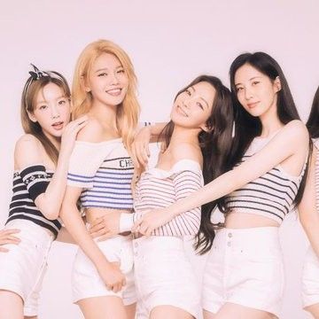 A moment captured by Girls' Generation's fan