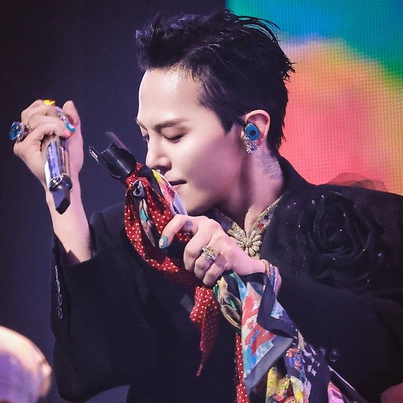 Behind-the-scenes cut of G-DRAGON (BIGBANG)