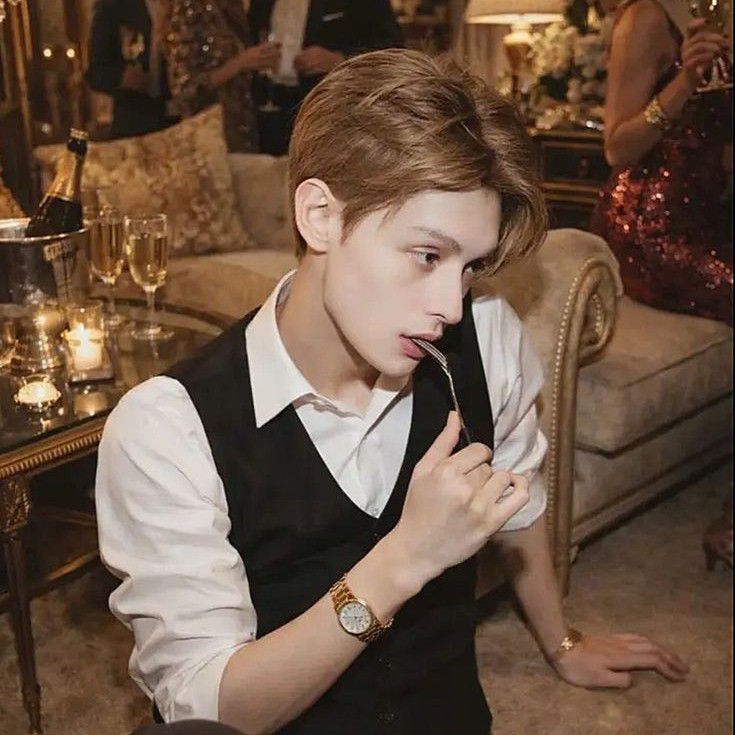 Latest photo of James (CORTIS)