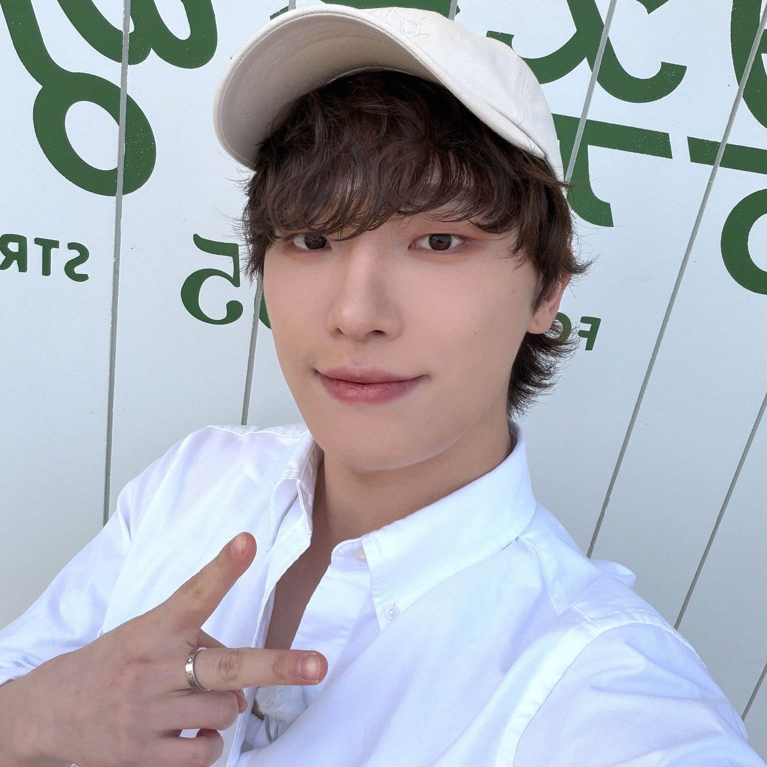 Behind-the-scenes cut of Dino (SEVENTEEN)