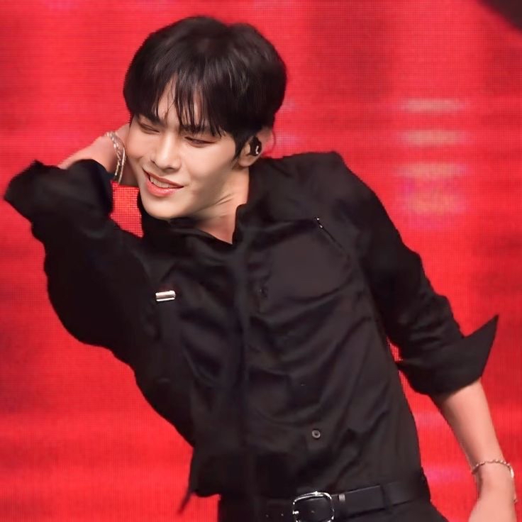 Recent activity shot of Park Donggyu