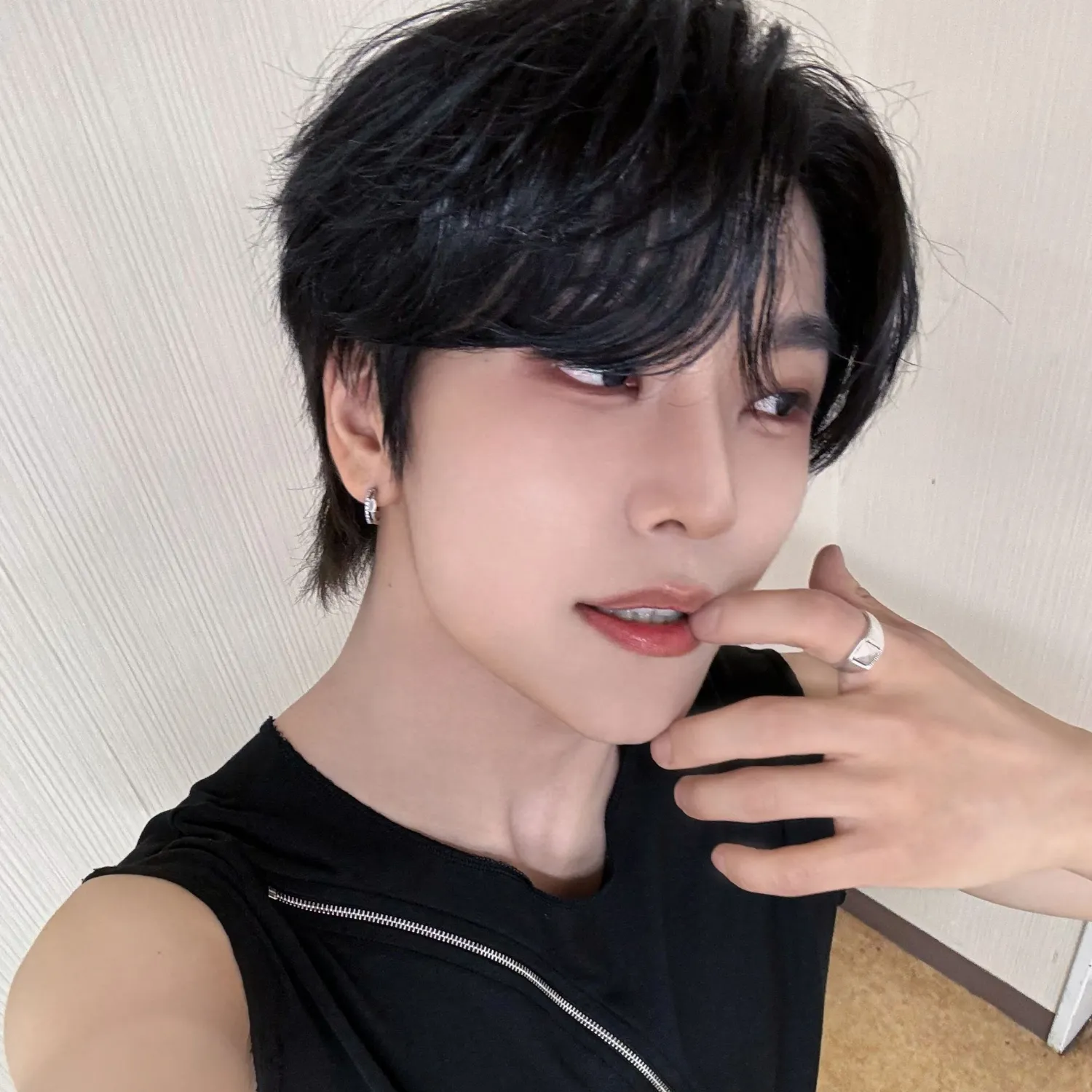 Latest photo of He Xinlong (ALPHA DRIVE ONE)