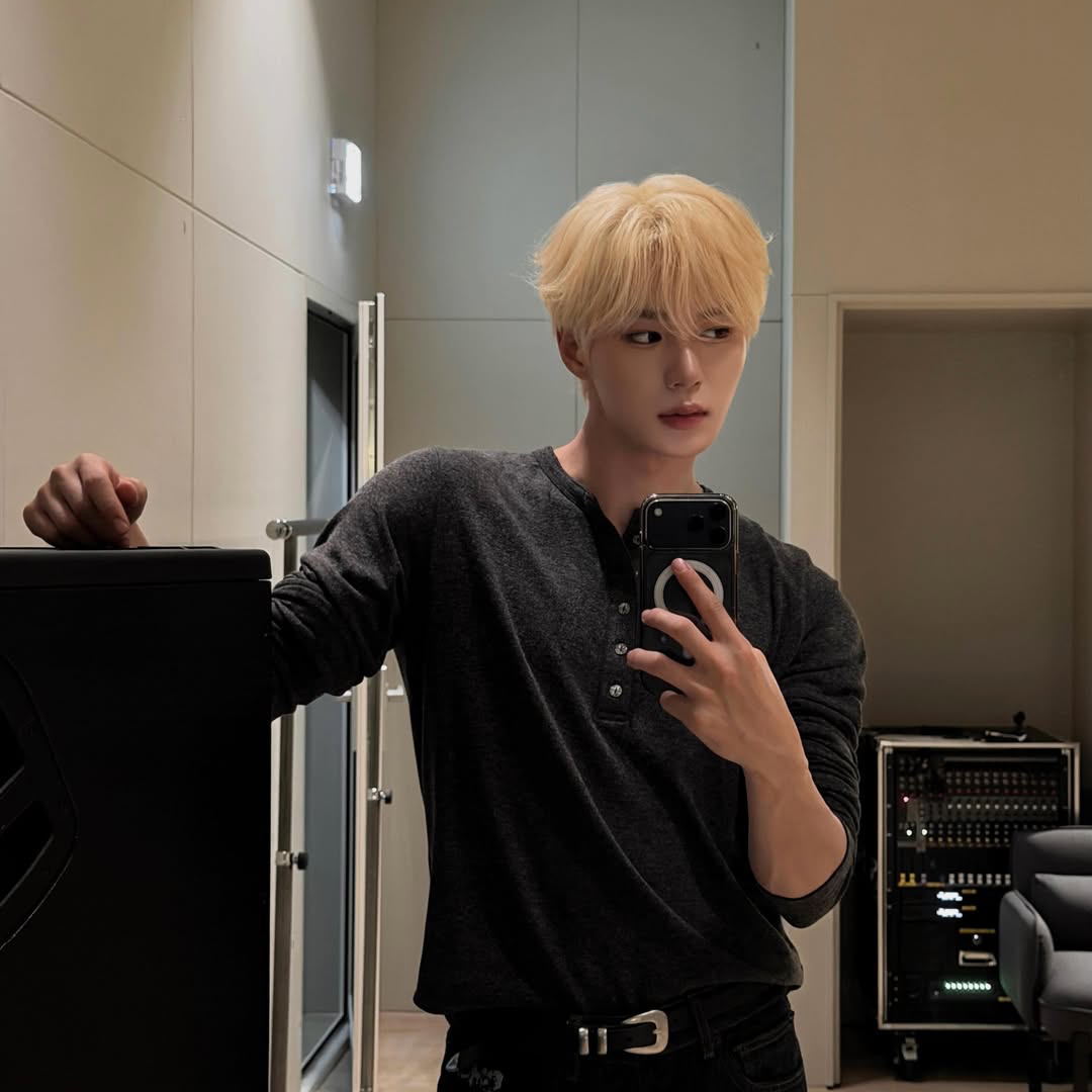 Recent activity shot of Kim Junseo (ALPHA DRIVE ONE)
