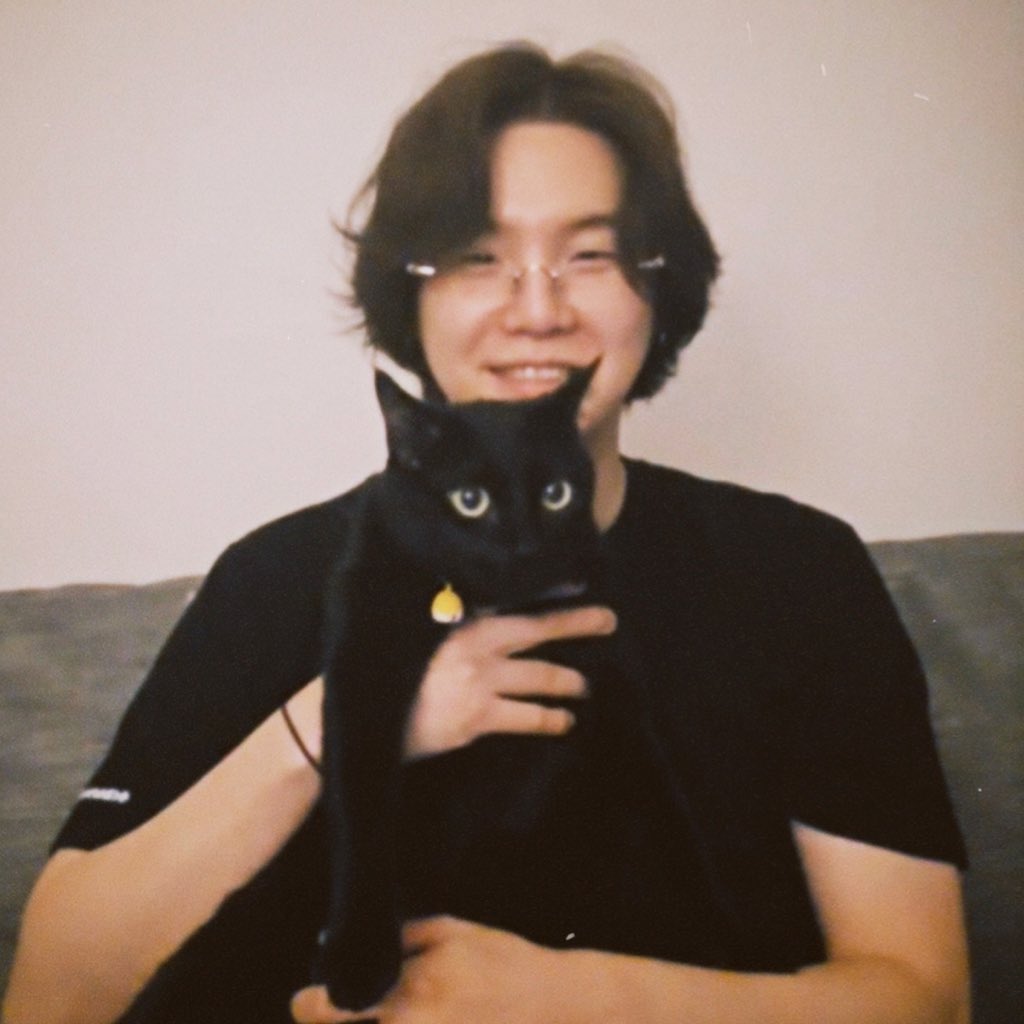 SUGA (BTS)の最近の活動写真