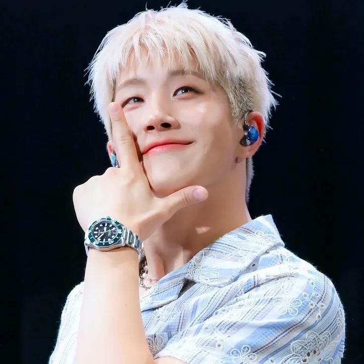 A moment captured by Jinjin (ASTRO)'s fan