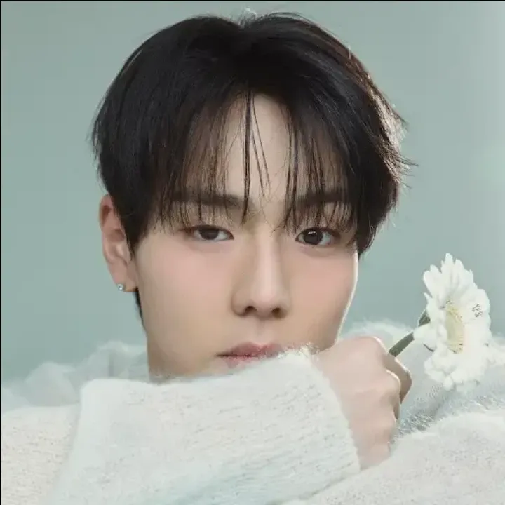 Shownu (MONSTA X)的最新照片