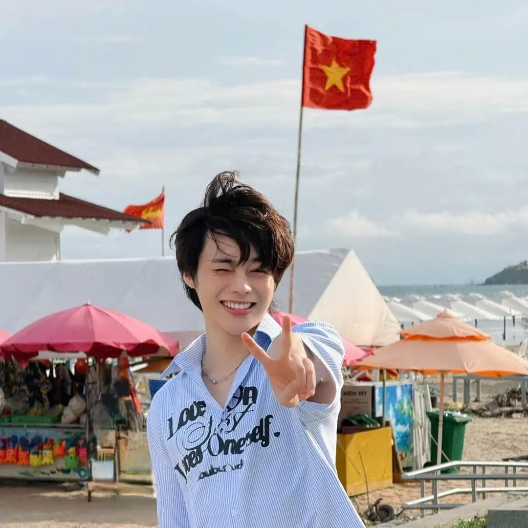 Behind-the-scenes cut of Hanbin (TEMPEST)