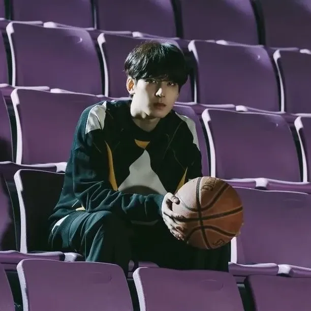 A moment captured by Wonwoo (SEVENTEEN)'s fan