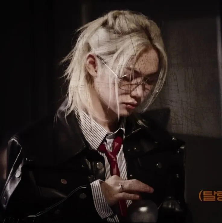 A moment captured by Felix (Stray Kids)'s fan