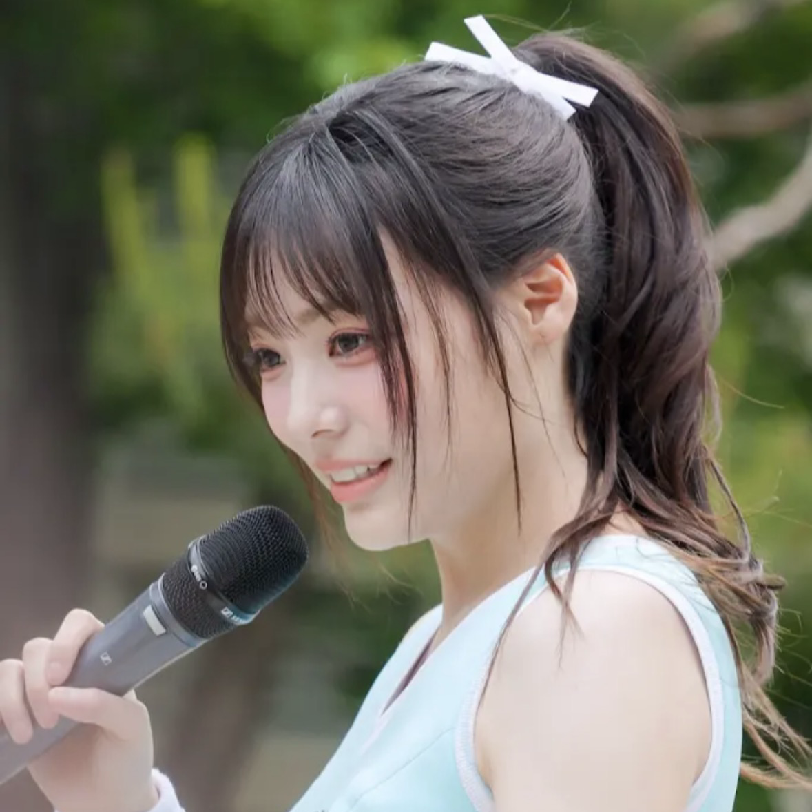Behind-the-scenes cut of Siyeon (QWER)