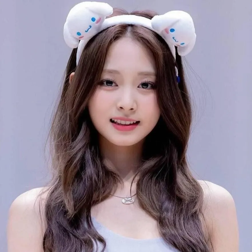 Momen yang diabadikan oleh penggemar Tzuyu (TWICE)