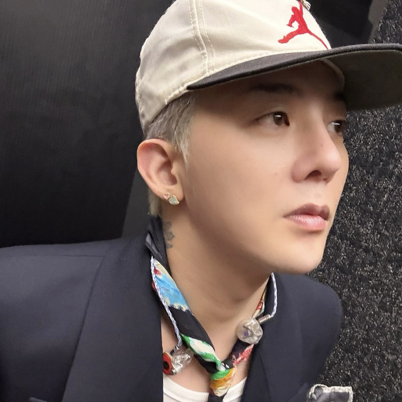 A moment captured by G-DRAGON (BIGBANG)'s fan