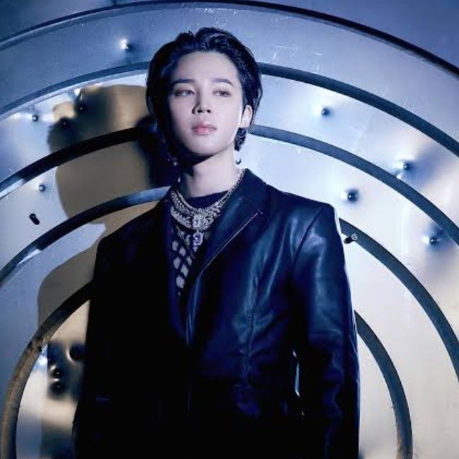Behind-the-scenes cut of Secret Garden