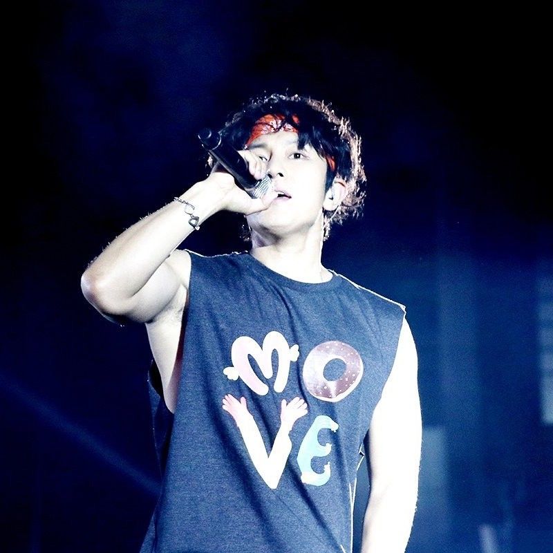 Behind-the-scenes cut of Kim Dongwan (SHINHWA)