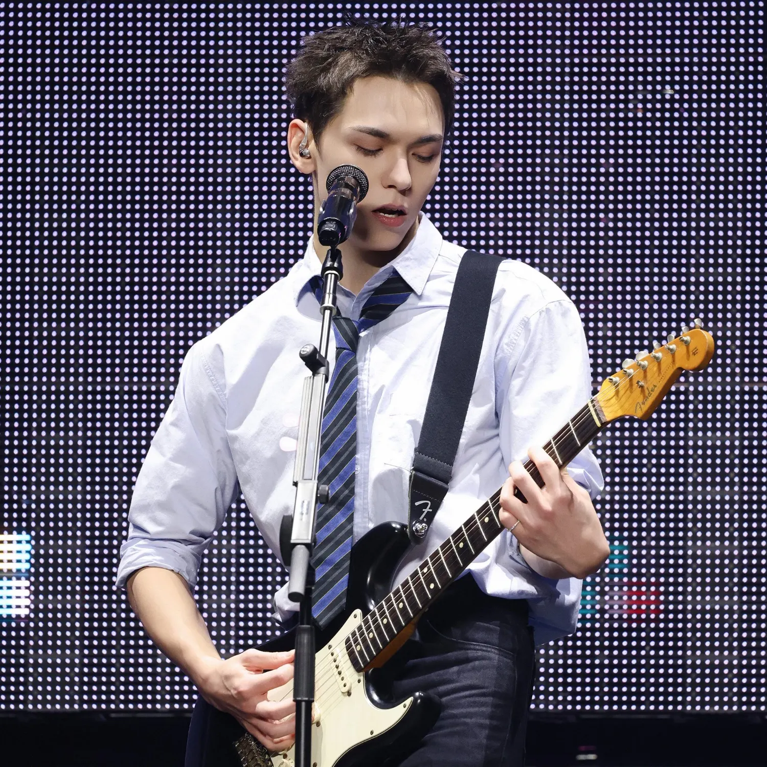 Latest photo of Vernon (SEVENTEEN)