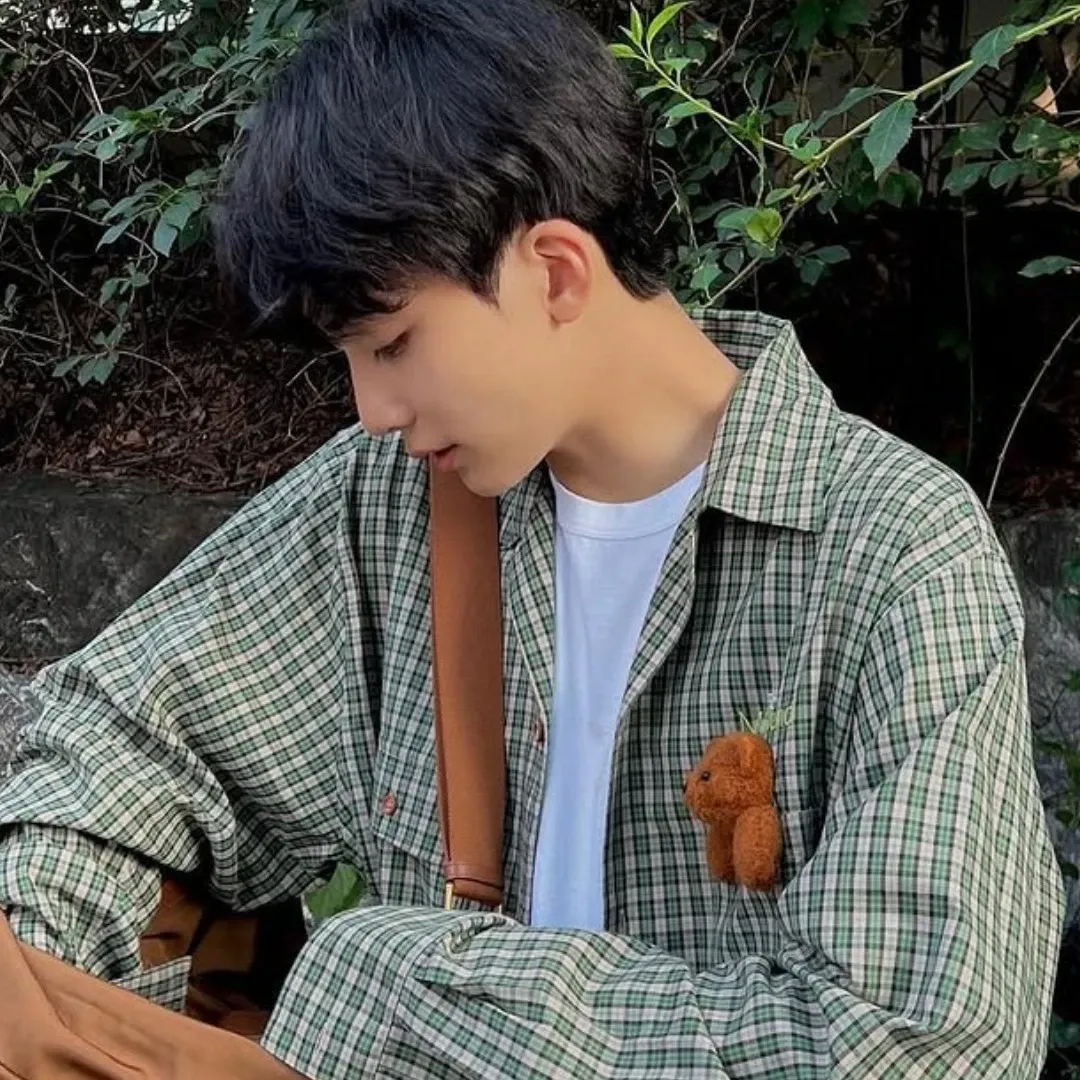 Latest photo of Jeonghan (SEVENTEEN)