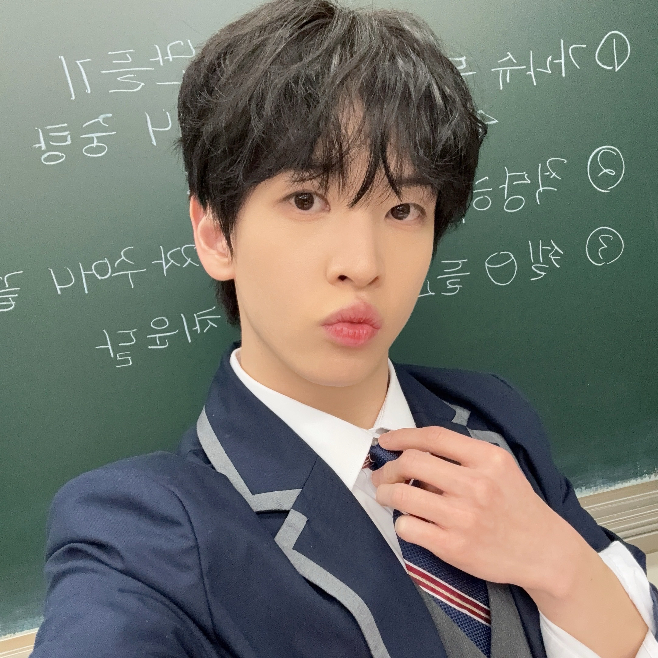 Latest photo of Allen (CRAVITY)