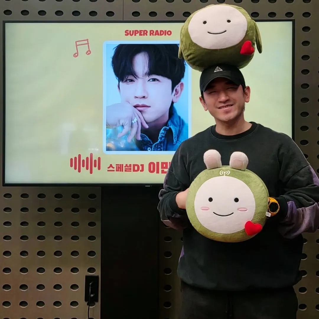 Latest photo of Lee Minwoo (SHINHWA)
