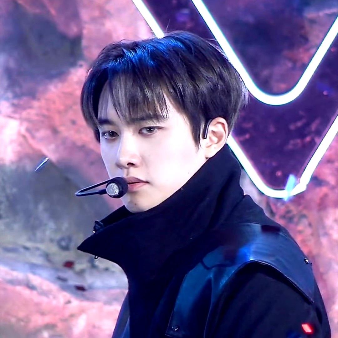 디오 (EXO) 최근 활동샷