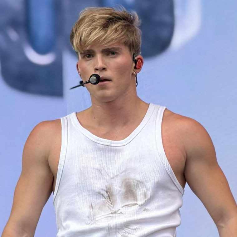 A moment captured by Gabi (SANTOS BRAVOS)'s fan