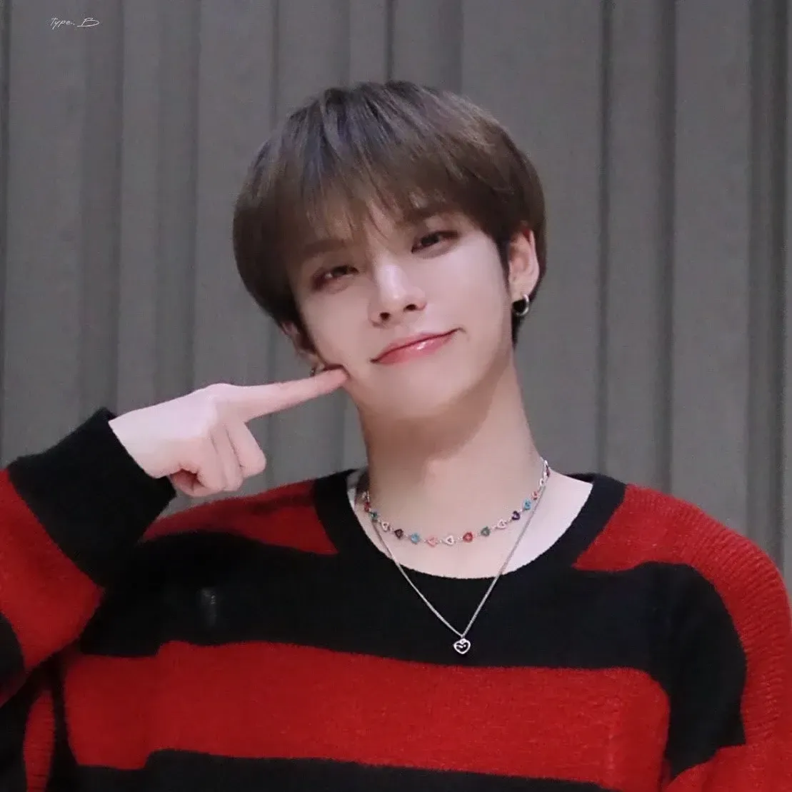 BX (CIX) 최근 활동샷