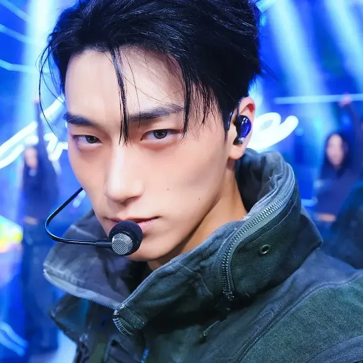 에이티즈 최근 활동샷