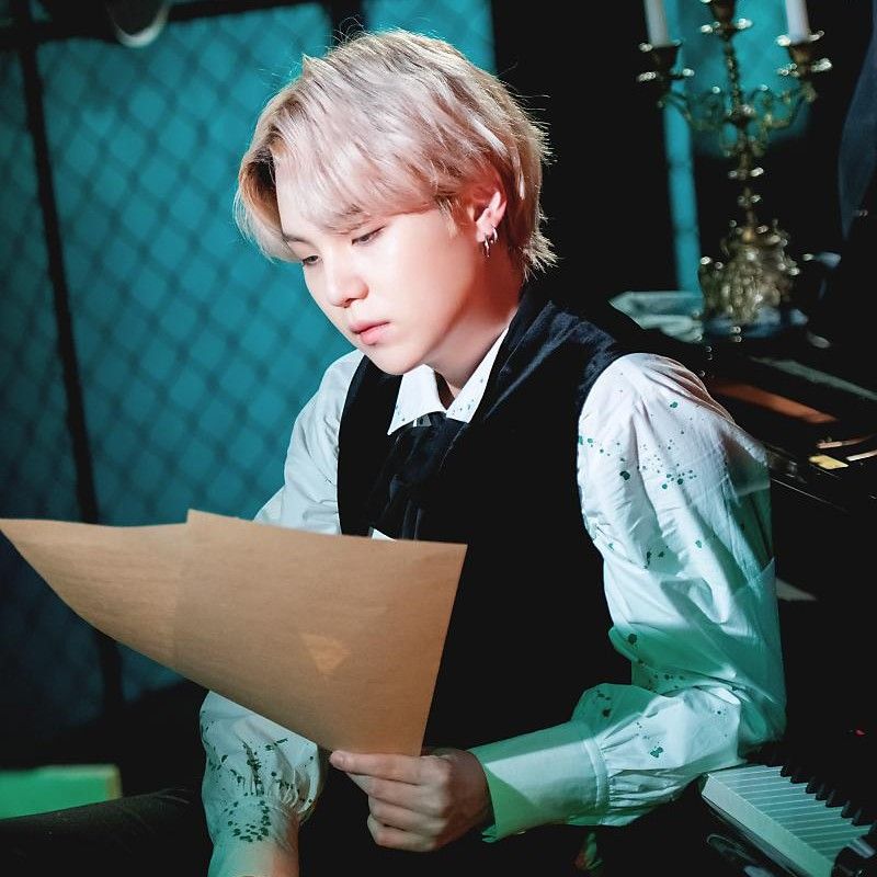 Momen yang diabadikan oleh penggemar SUGA (BTS)