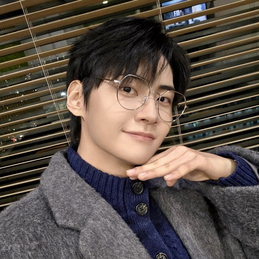 Recent activity shot of Lee Jinhyuk