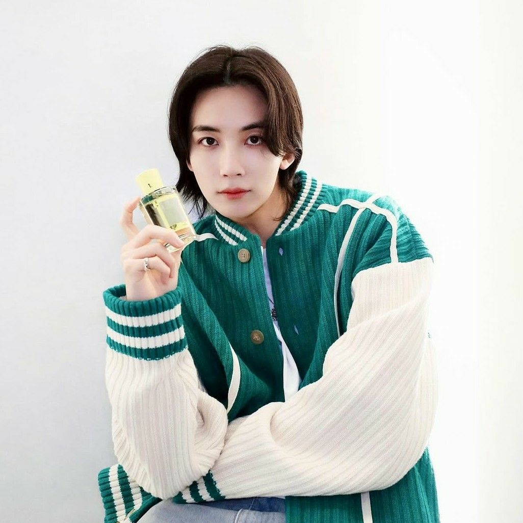 Latest photo of Jeonghan (SEVENTEEN)