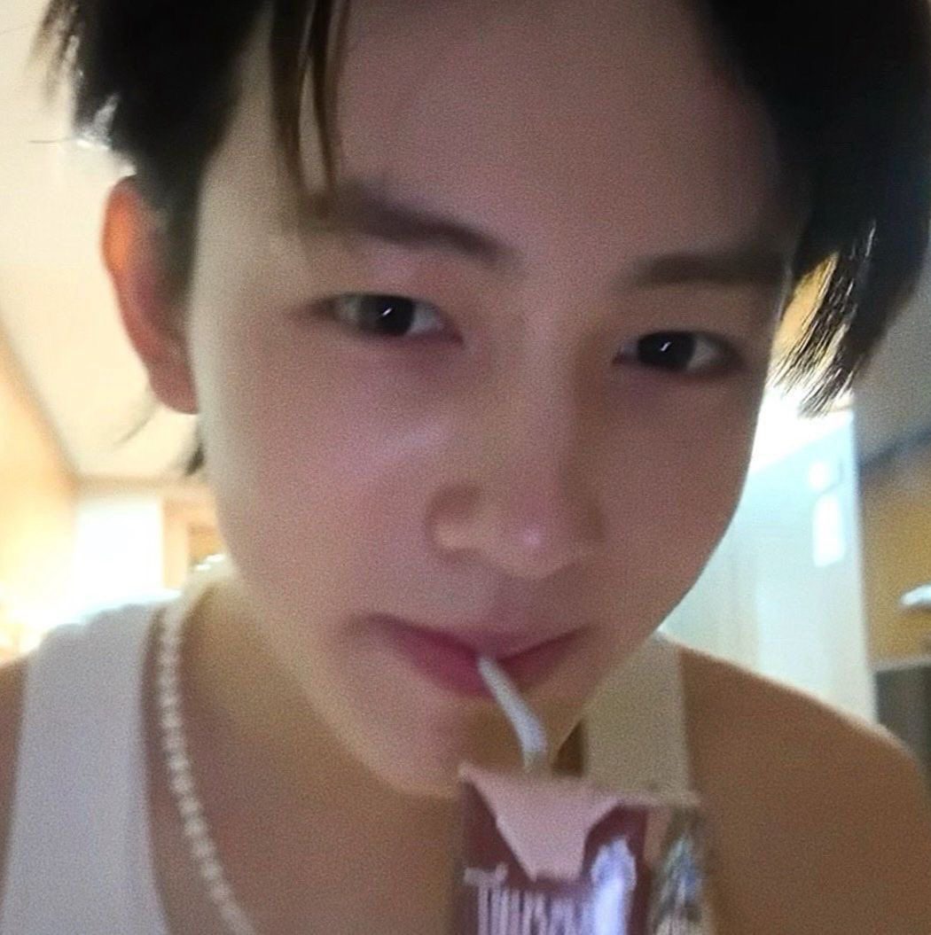 A moment captured by Seonghyeon (CORTIS)'s fan