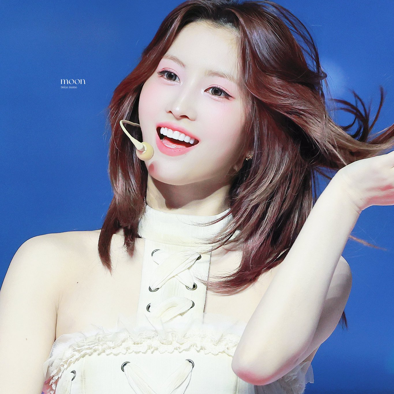 모모 (TWICE) 최근 활동샷