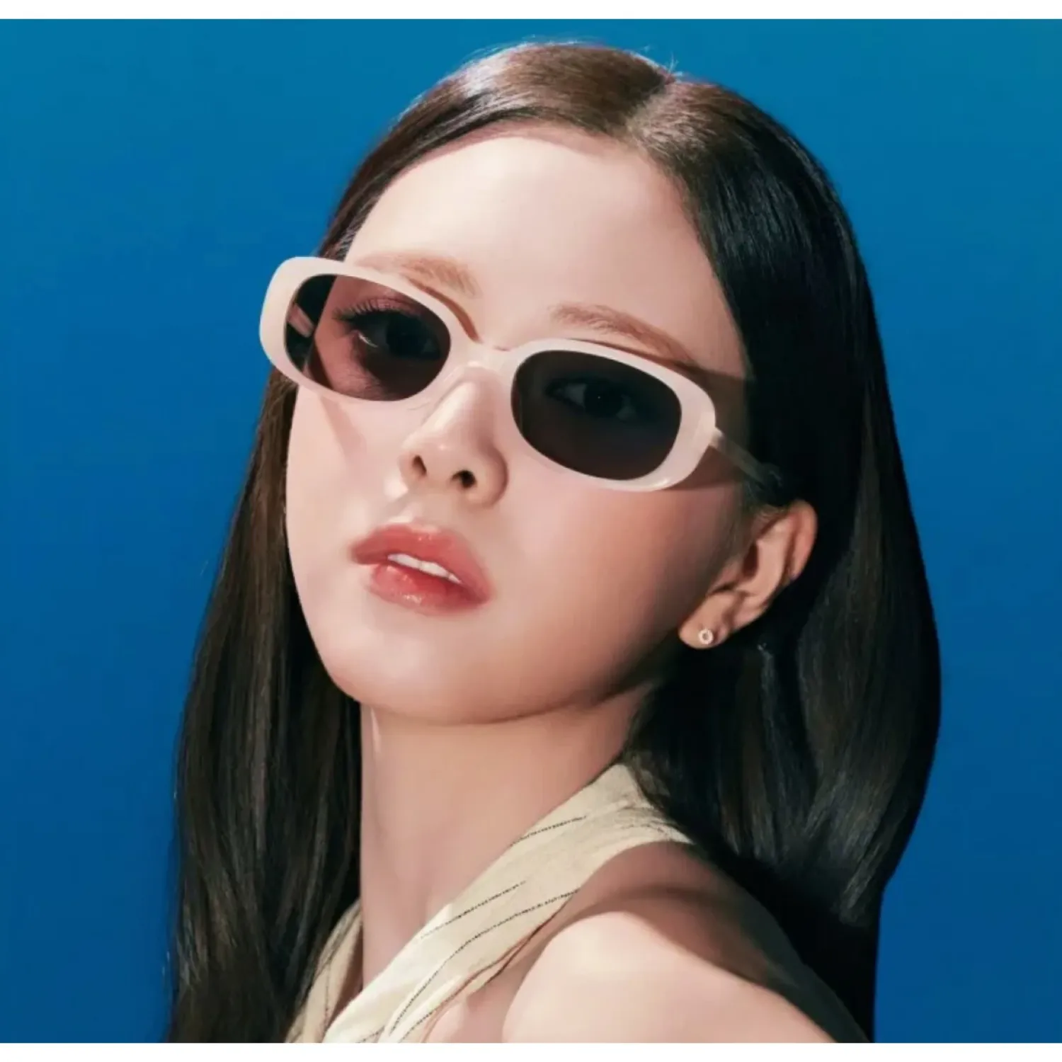 Latest photo of Yuna (ITZY)